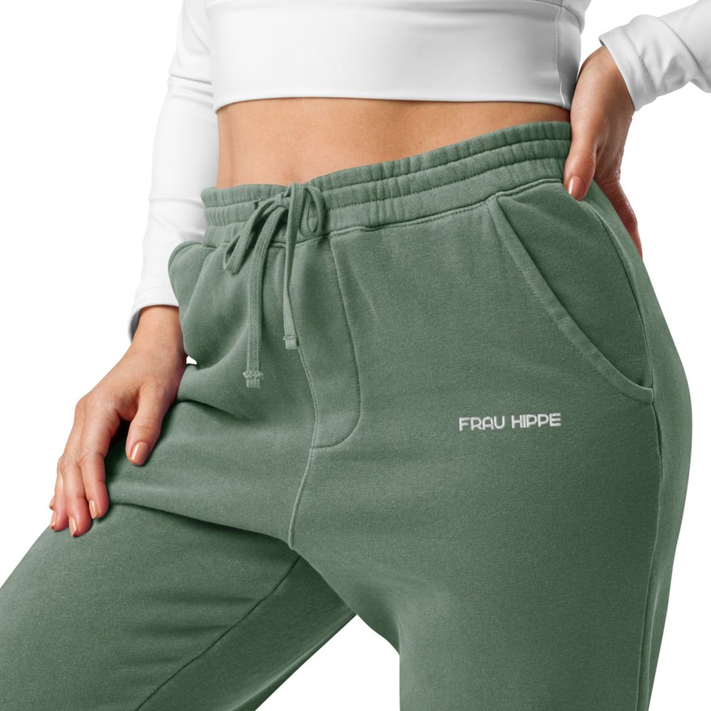 <strong>Dieses Design gibt es exklusiv nur hier im Onlineshop von Frau Hippe!</strong> - Dieses Design gibt es exklusiv nur hier im Onlineshop von Frau Hippe! - Pigmentgefärbte Sweatpants