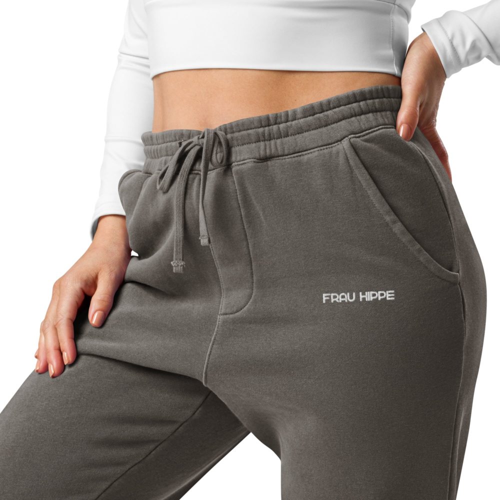 <strong>Dieses Design gibt es exklusiv nur hier im Onlineshop von Frau Hippe!</strong> - Dieses Design gibt es exklusiv nur hier im Onlineshop von Frau Hippe! - Pigmentgefärbte Sweatpants