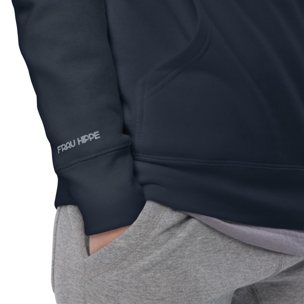 <span style="font-size: 80%;"><strong>Dieser Hoodie fällt klein aus. Für die perfekte Passform empfehlen wir, eine Nummer größer als deine übliche Größe zu bestellen.</strong></span> - Dieser Hoodie fällt klein aus. Für die perfekte Passform empfehlen wir, eine Nummer größer als deine übliche Größe zu bestellen. - Waldläufer Hoodie